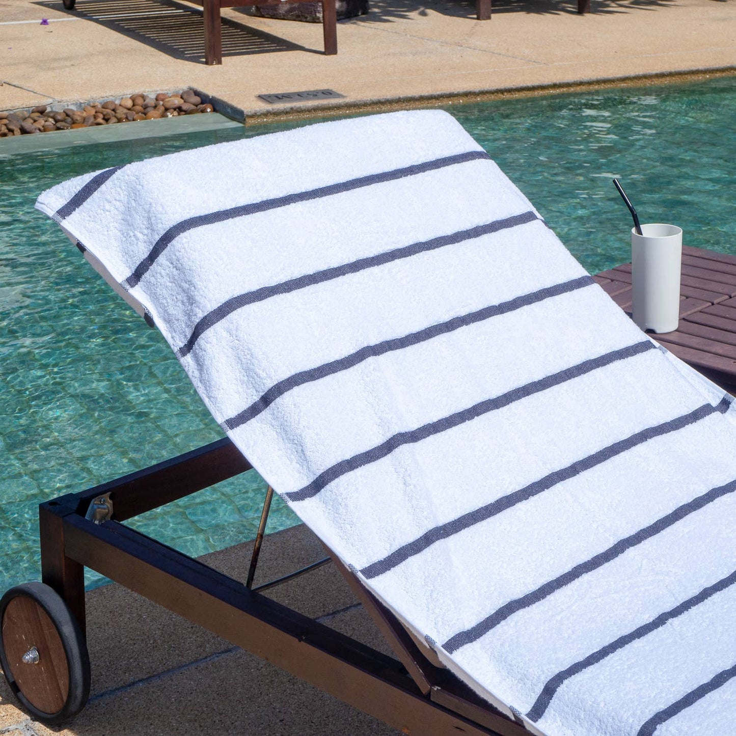2 Pack of Chaise Lounge Chair Towels, 30 x 85, Fitted Pocket