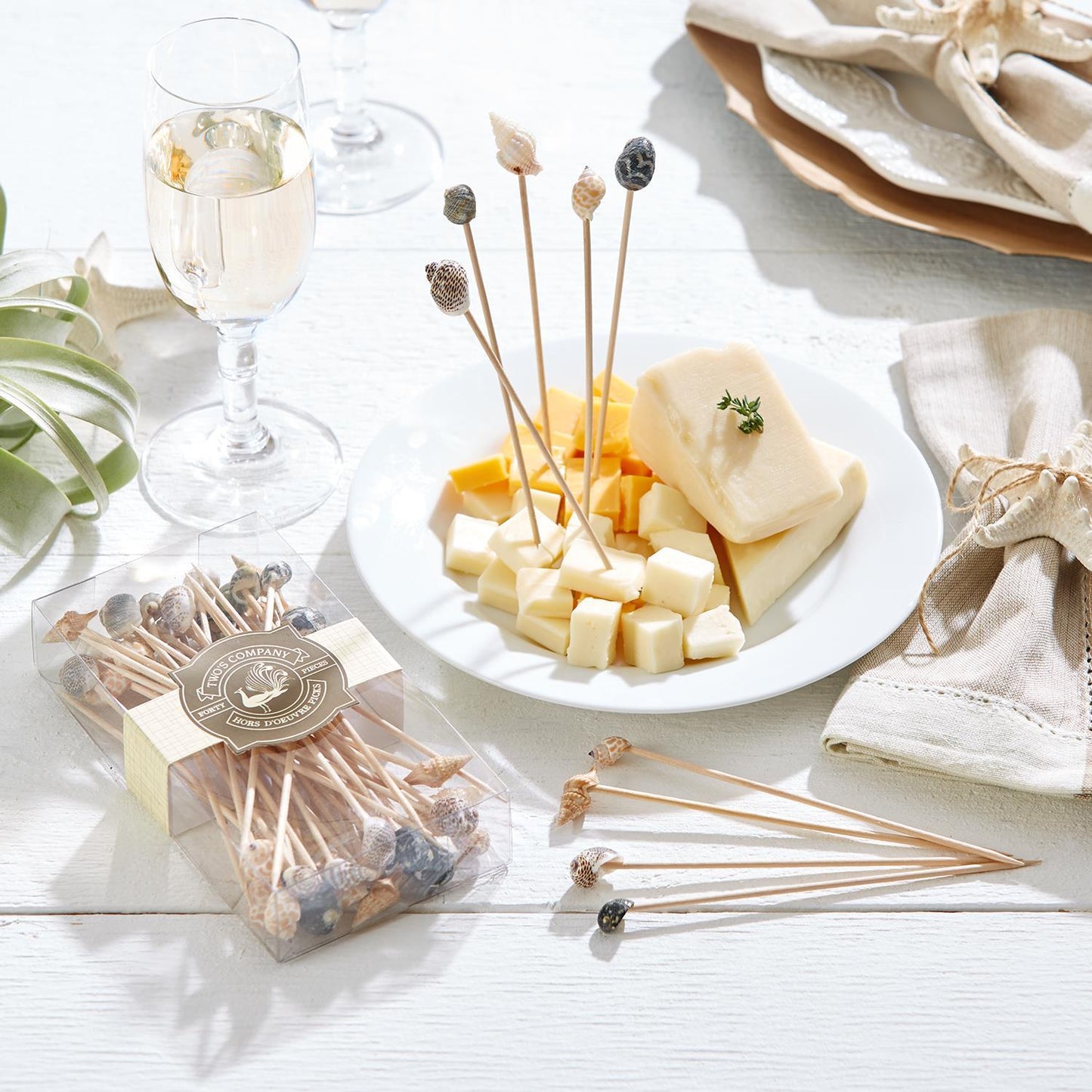 Sea Fare 40 Shell Hors D'Oeuvre Long Picks in Gift Box - Wood/Shell